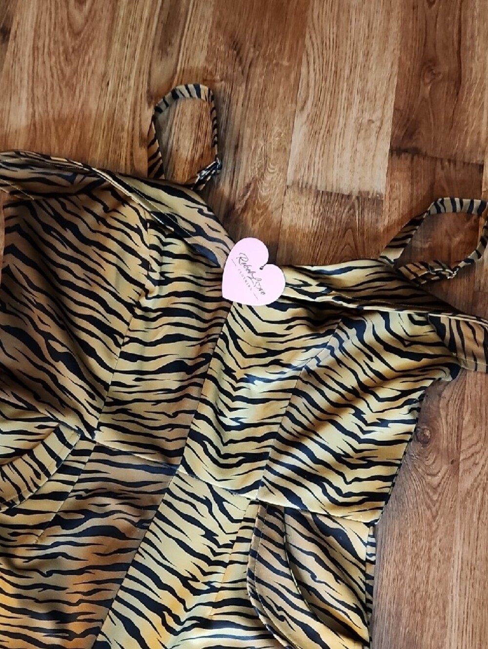 BNWT Tiger Print Jumpsuit - VLV - Picture 2 of 5